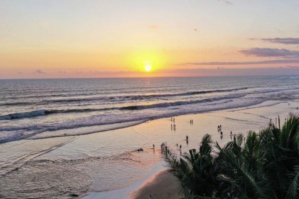 Echo-Beach-Bali-Surf