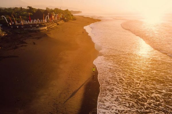 Karamas-Bali-Surf