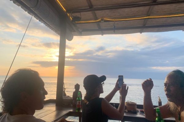 bingin-beach-sunset-bali
