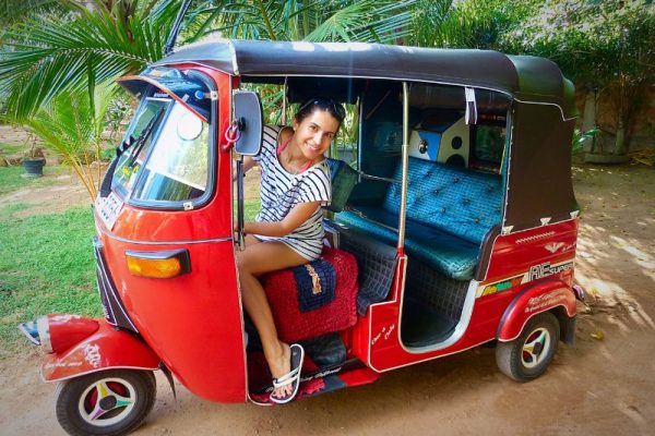 travel-in-a-tuk-tuk-sri-lanka